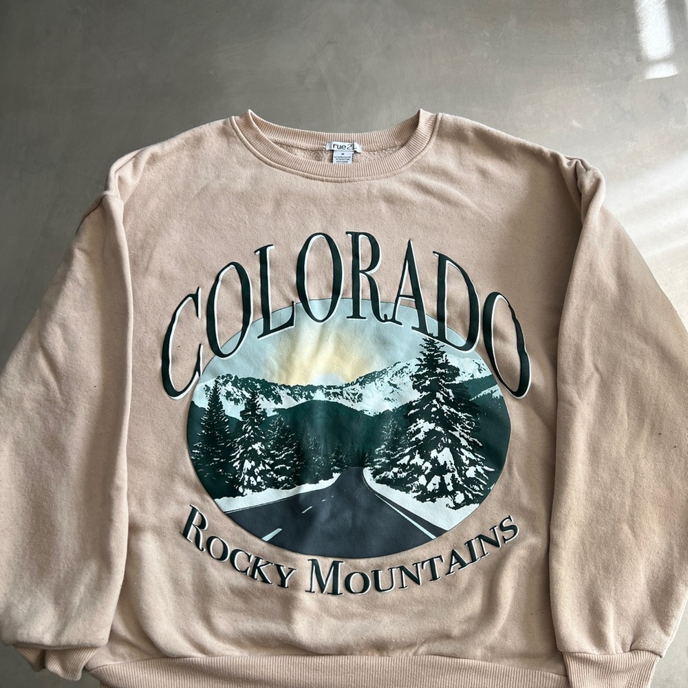 Rue21 Cream Crewneck Sweater with Mountain Design